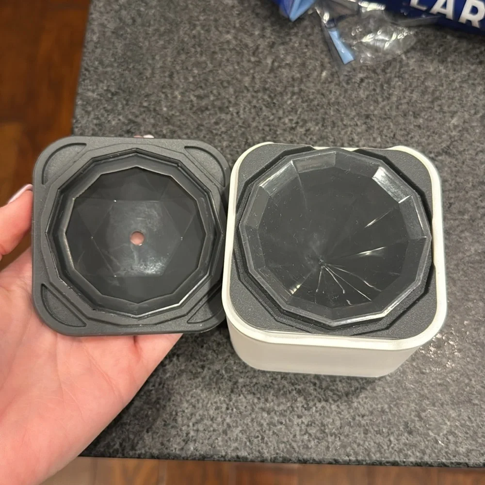 Williams Sonoma Diamond Ice Mold - 1pc